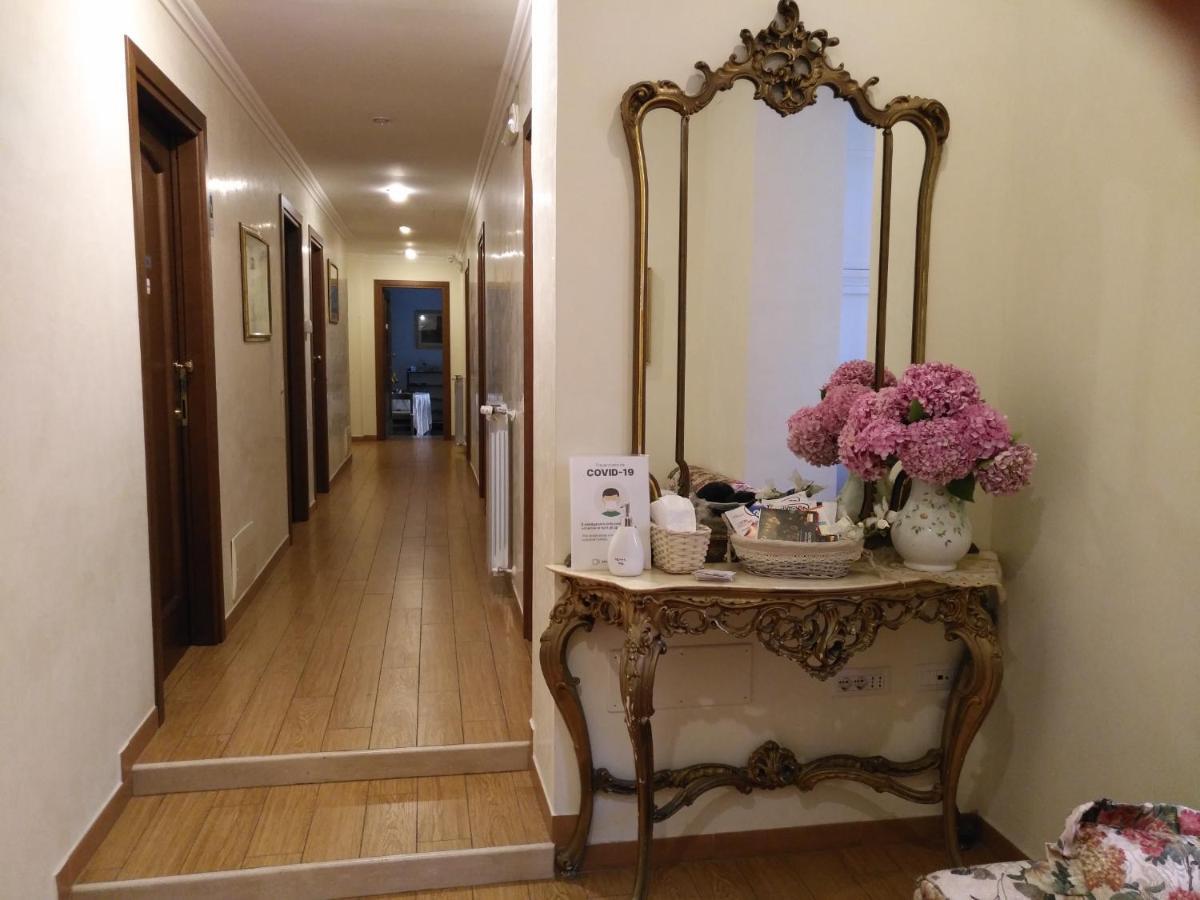 Tucci'S Roma Guest House 外观 照片